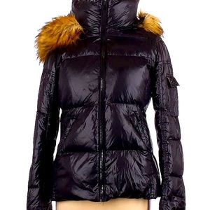 AQUA puffy Jacket Sz L New! Black Never been used. FAUC Fur around the hoodie.
